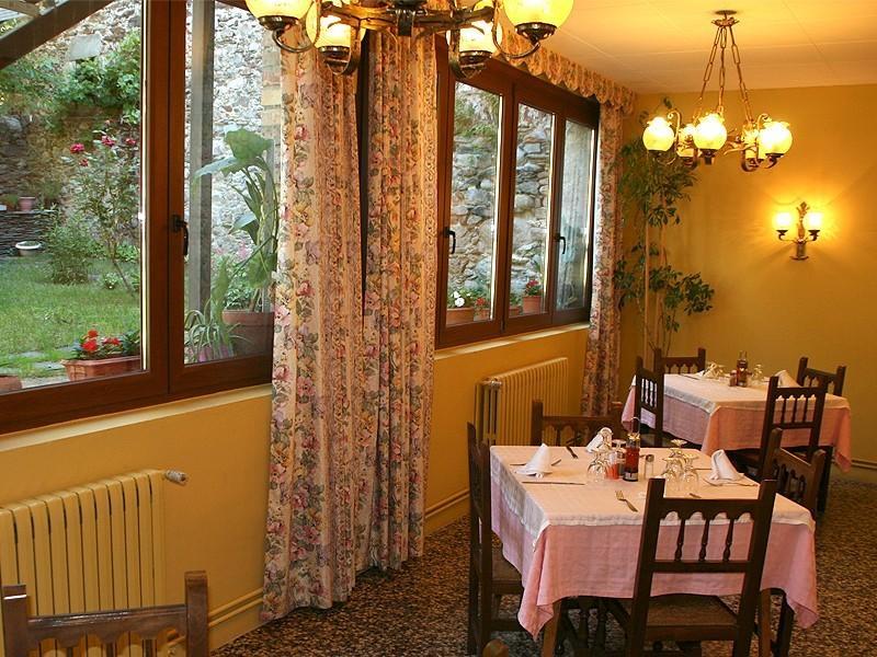 Fonda Agusti Hotel Esterri D'Aneu Ngoại thất bức ảnh